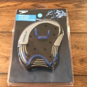 Speedo paddles new